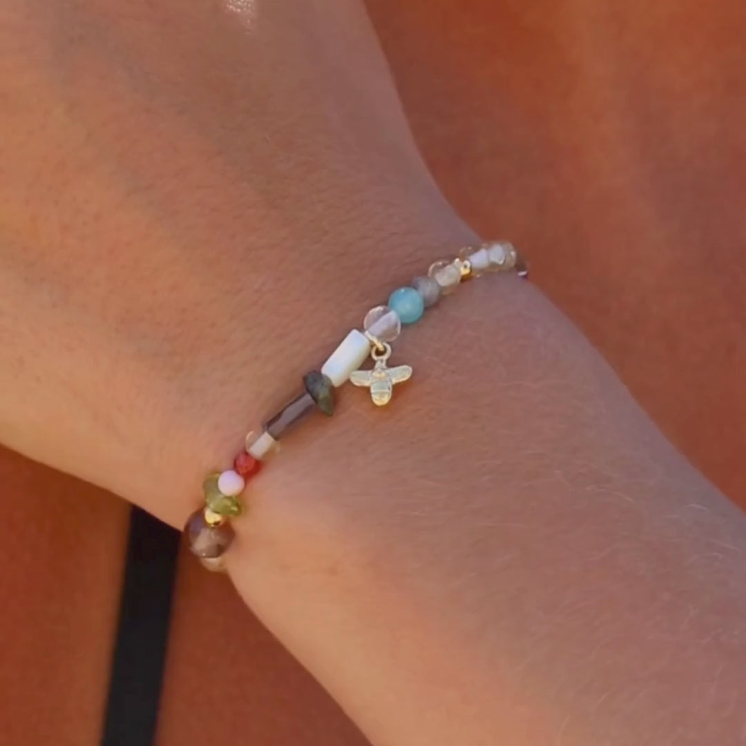 'Bee the Change' 🐝 Pearl Bracelet