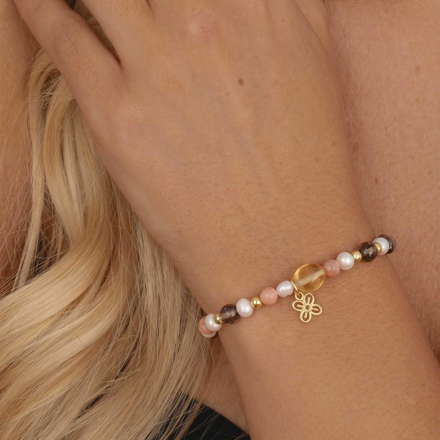 Bese Saka Pearl Bracelet