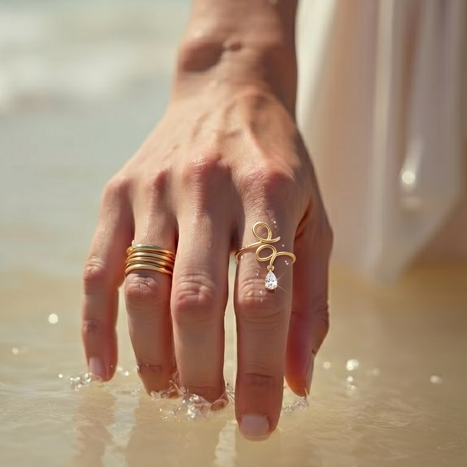 MEDUSA WATER DROP RING