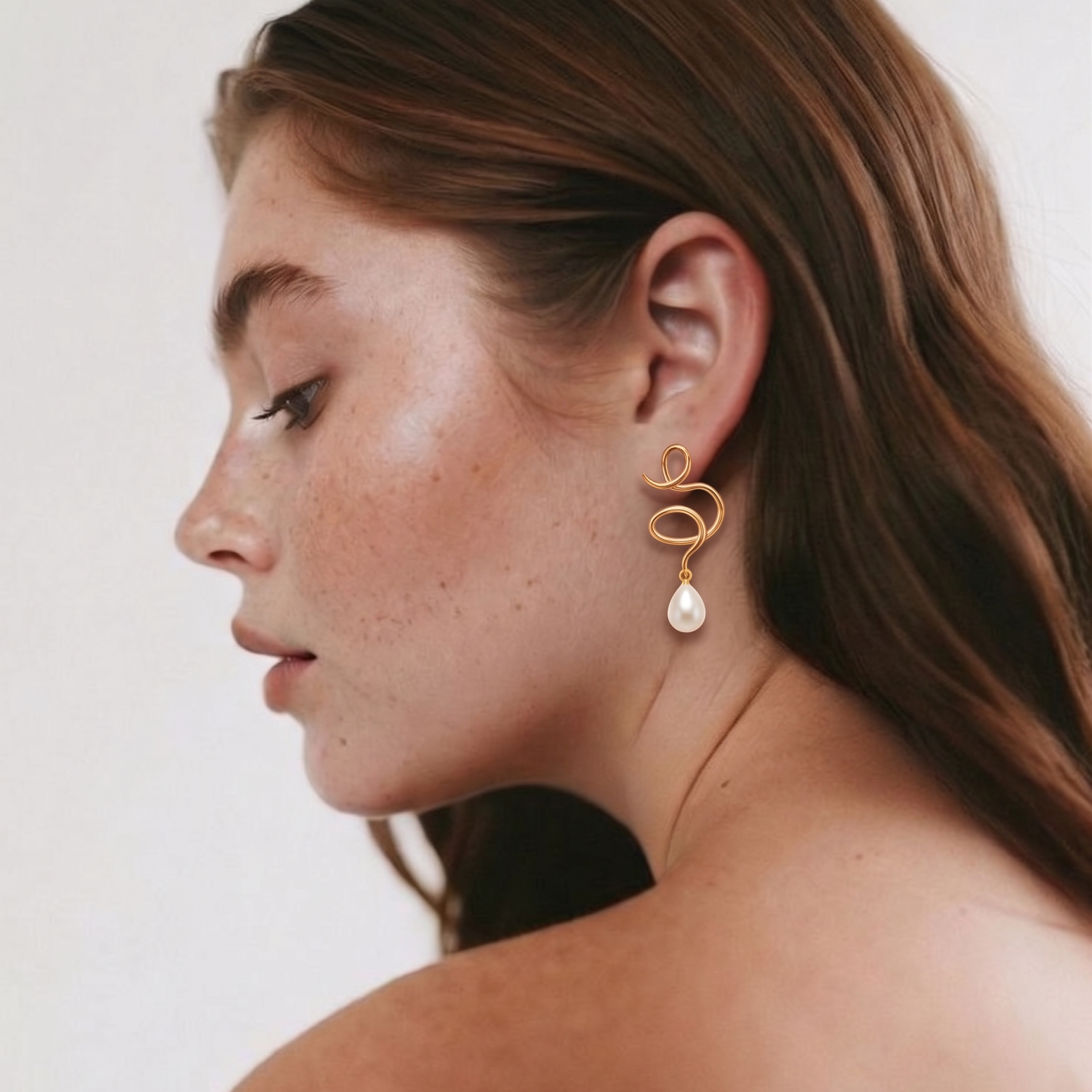 Medusa Pearl earring