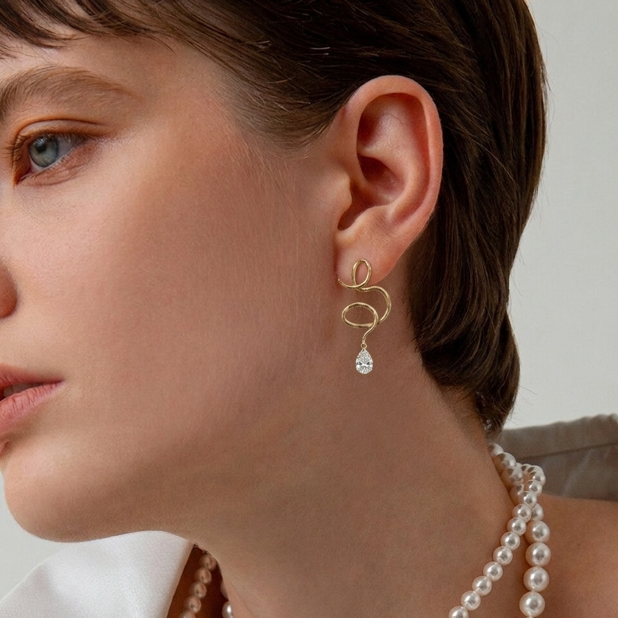 Medusa Waterdrop Earring