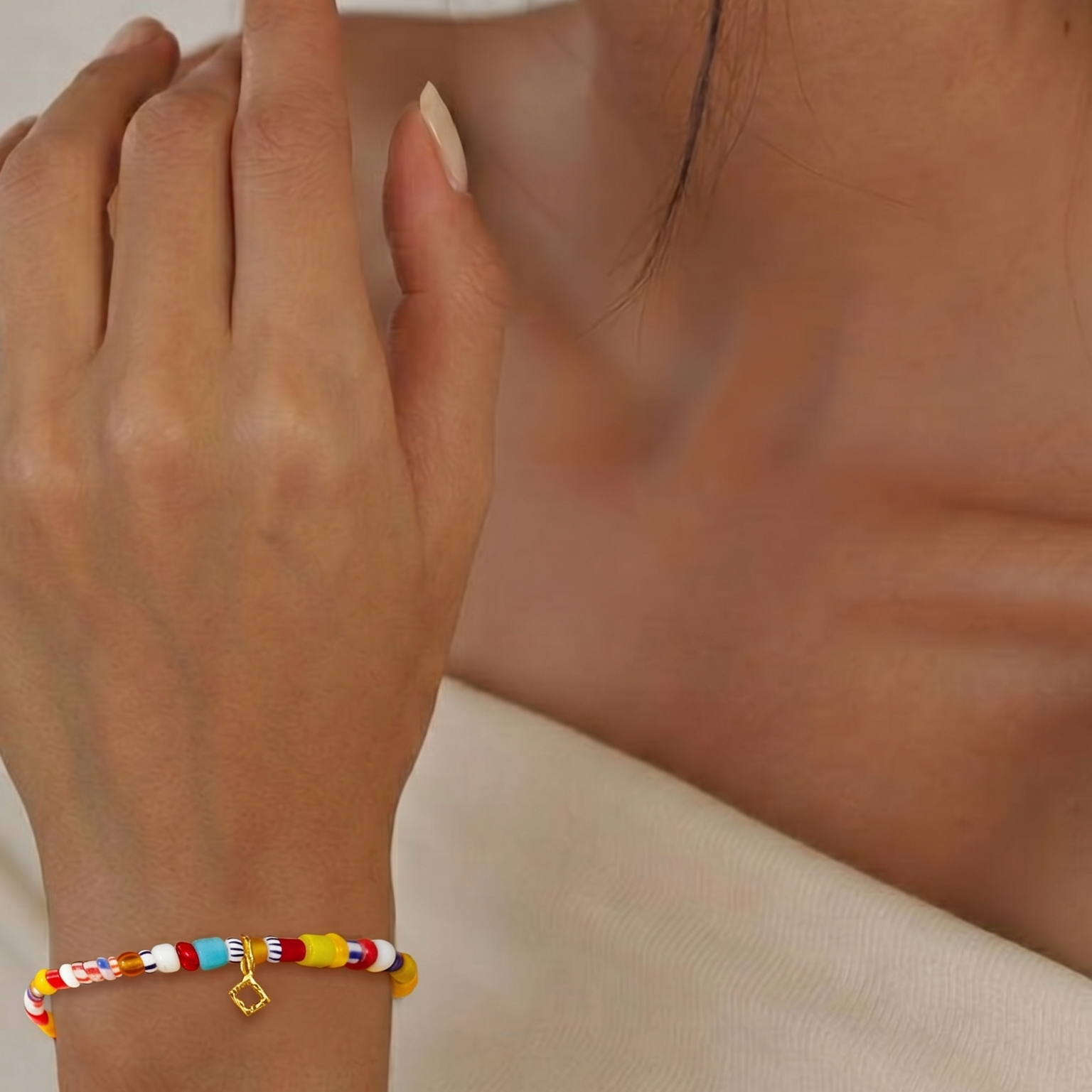 Unisex Community Pearl Bracelet