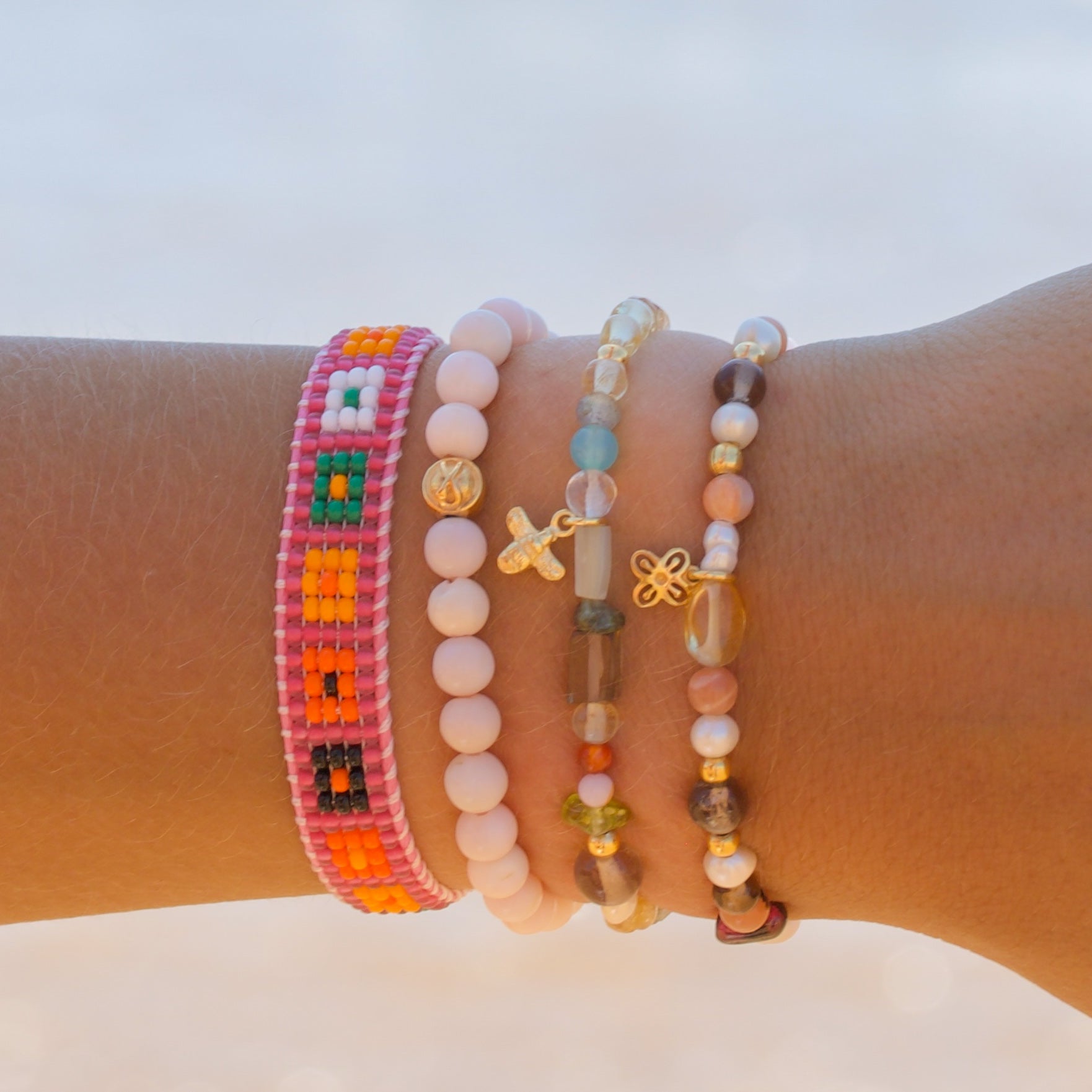 'Bee the Change' 🐝 Pearl Bracelet