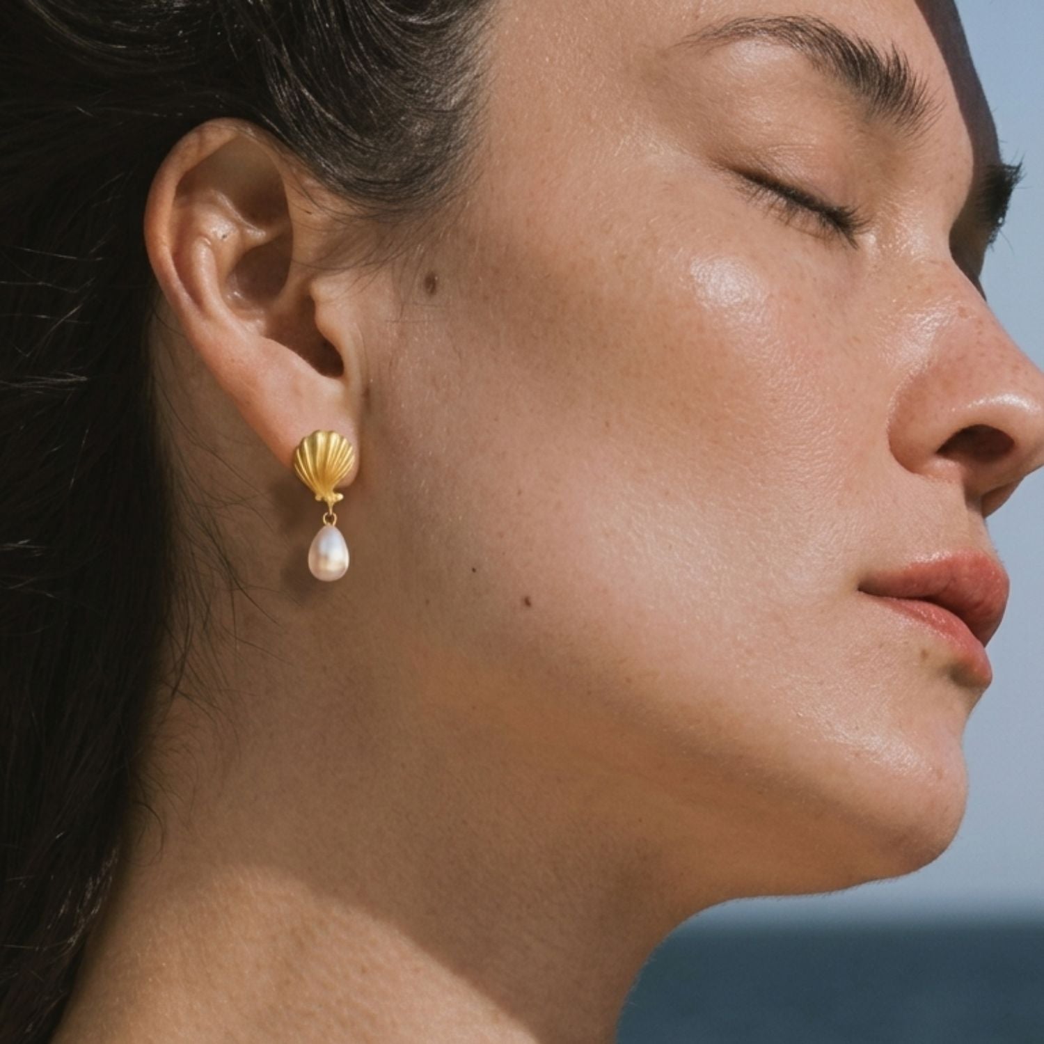 Mini Paloma Pearl Earring